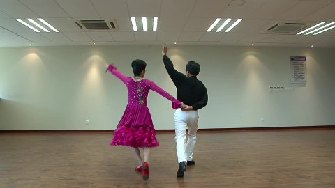 當(dāng)廣場(chǎng)舞大媽愛上運(yùn)動(dòng)木地板