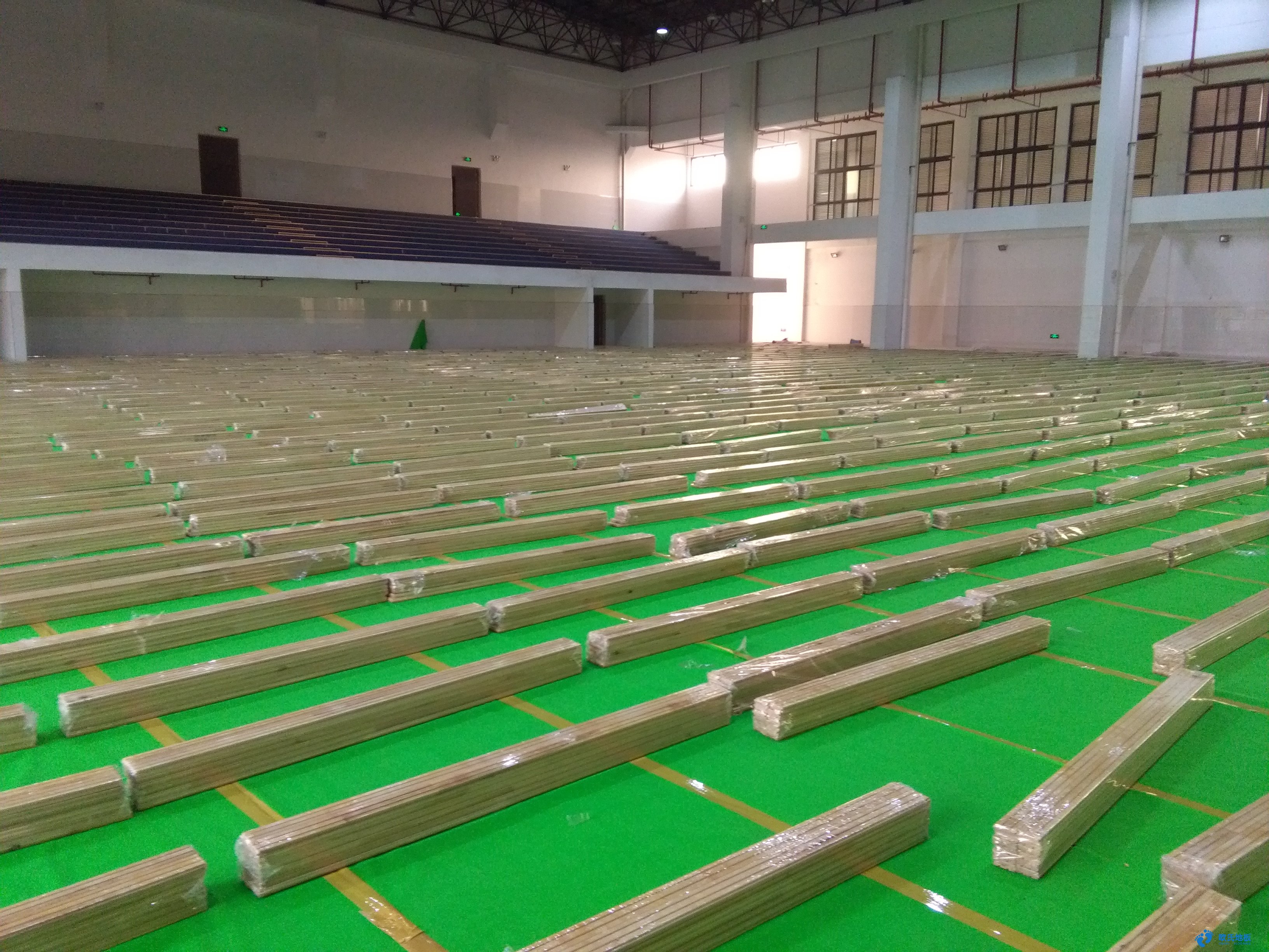 體育運(yùn)動(dòng)木地板選購(gòu)技巧