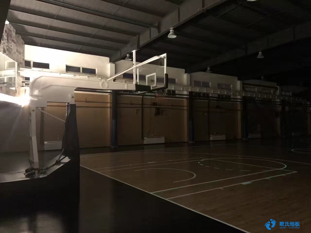 扎蘭屯室內(nèi)運(yùn)動木地板價錢