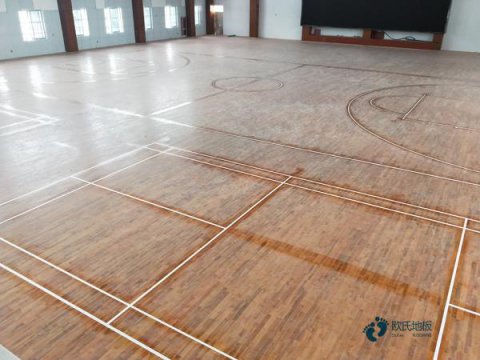 常見(jiàn)的籃球木地板的排名