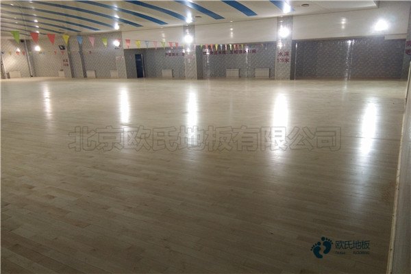 實(shí)木體育館地板的優(yōu)勢2