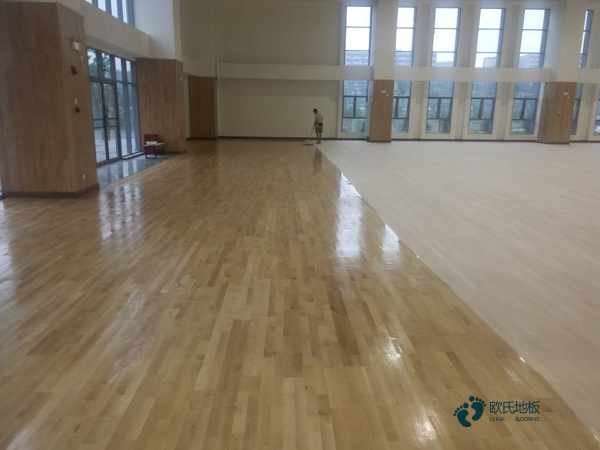 籃球體育木地板哪種牌子好3