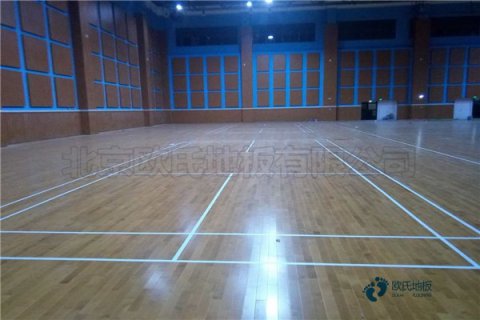 國(guó)產(chǎn)體育運(yùn)動(dòng)木地板施工方案