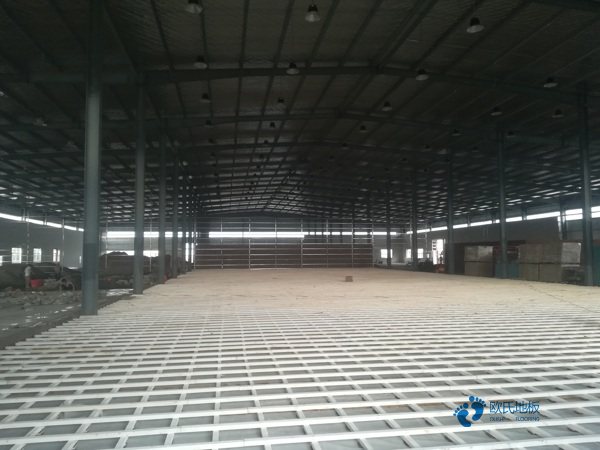 單龍骨運(yùn)動(dòng)場木地板清潔保養(yǎng)2