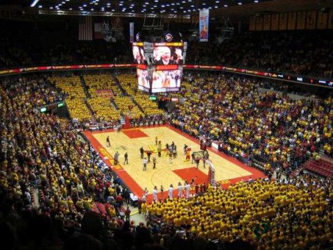 雙龍骨籃球場(chǎng)地木地板怎么保養(yǎng)